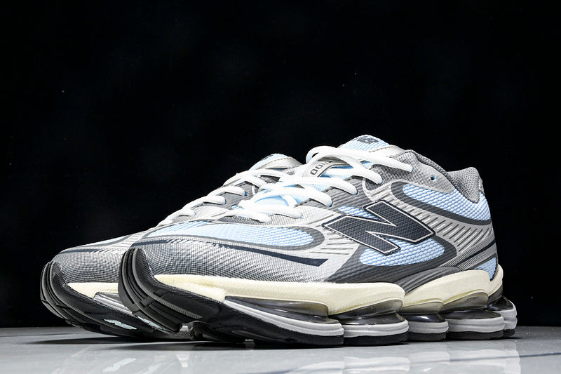 Tênis New Balance 2000