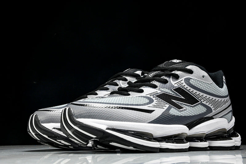 Tênis New Balance 2000