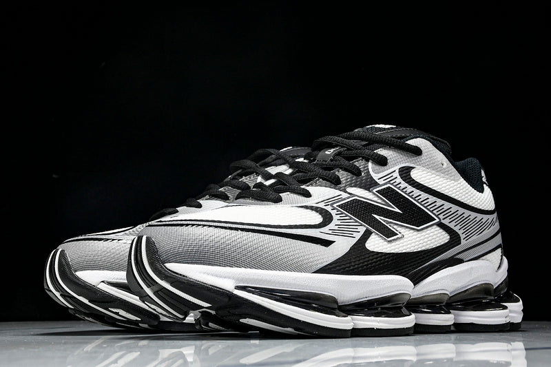 Tênis New Balance 2000