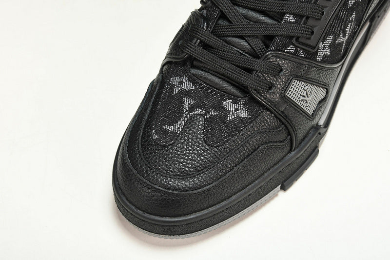 Tênis Louis Vuitton