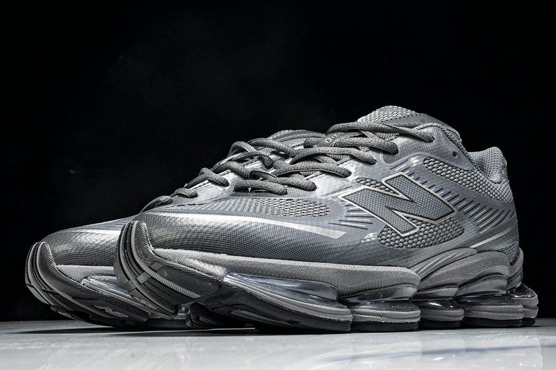 Tênis New Balance 2000