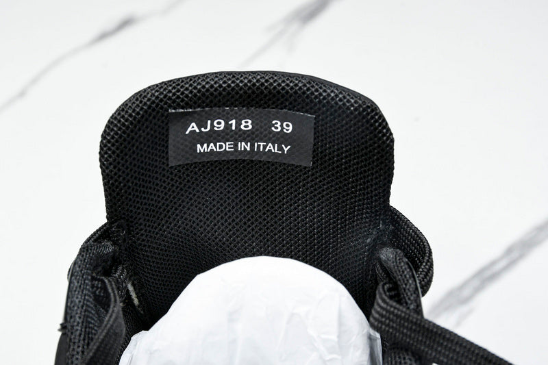 Prada Sneaker