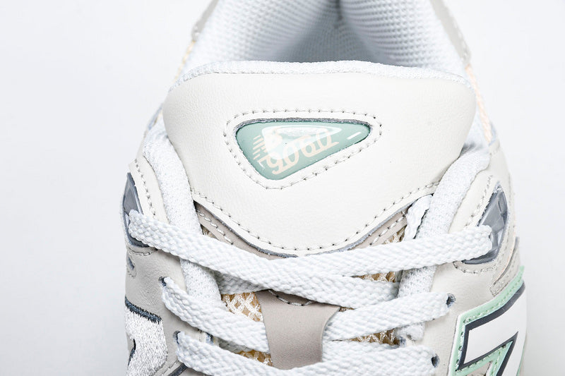 New Balance 9060 OLIVINE
