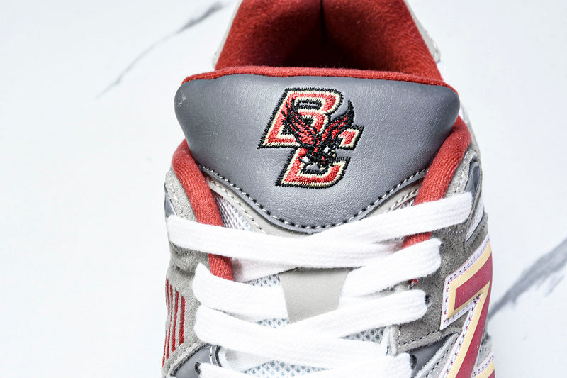 New Balance 9060 OLIVINA