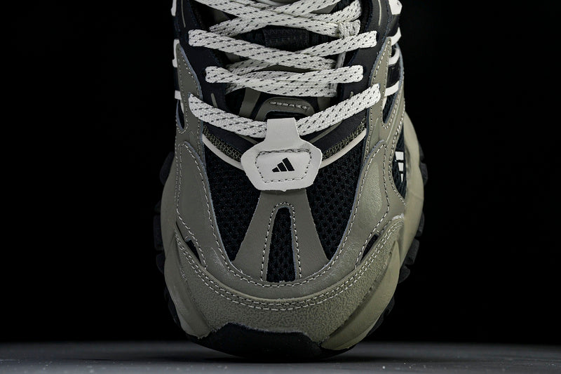 Tênis Adidas XLG