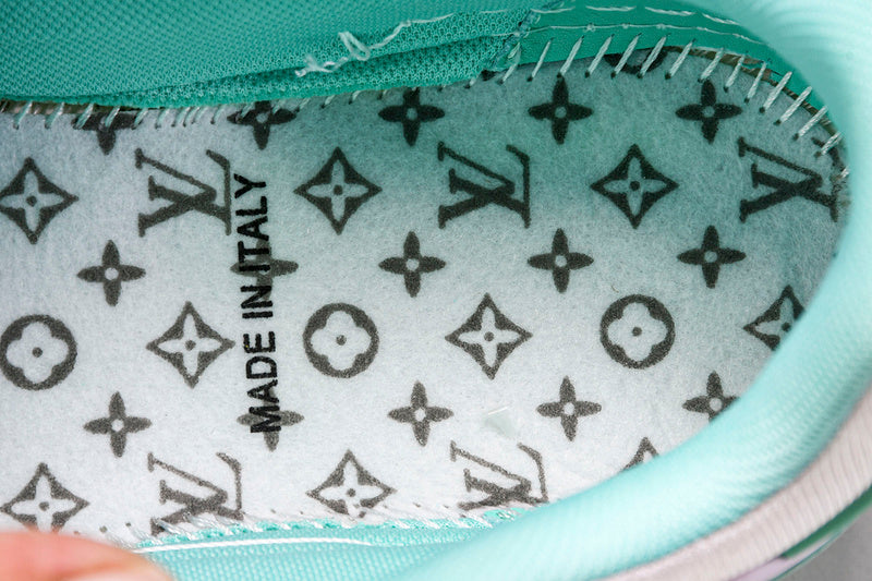 Louis Vuitton Sneaker