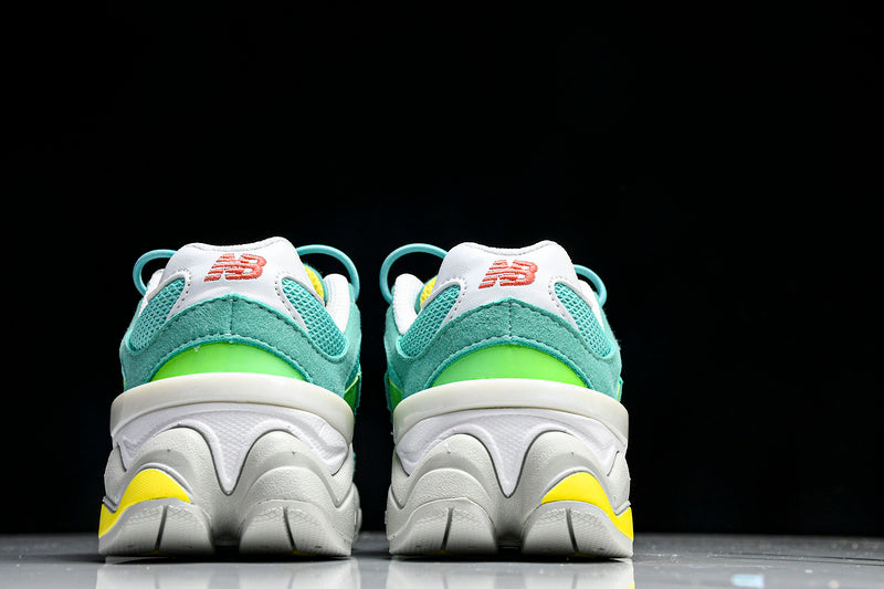 New Balance 9060 OLIVE