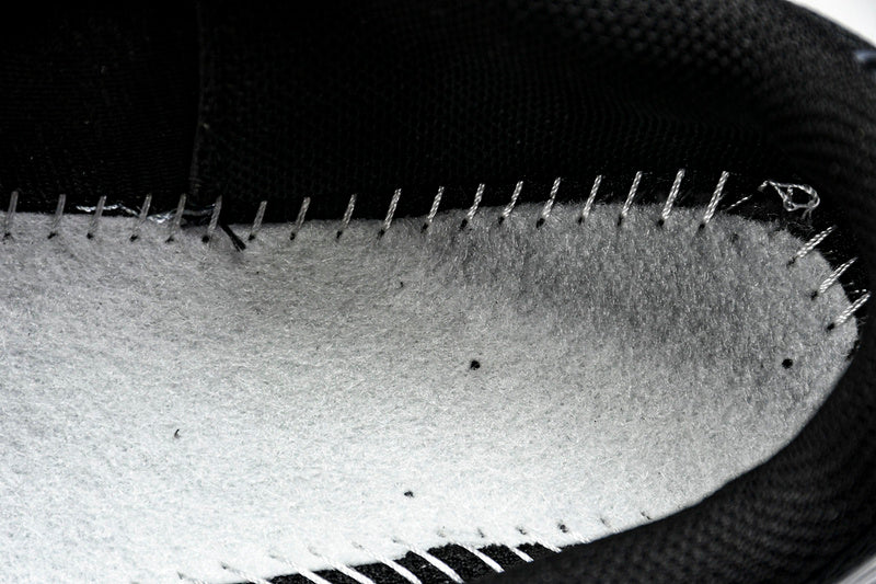 Tênis New Balance 2000