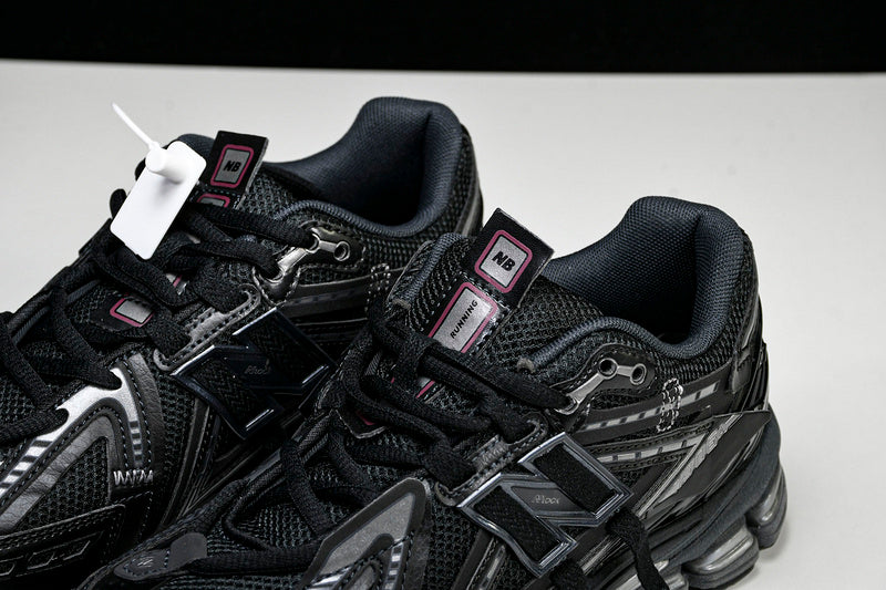 New Balance 1906