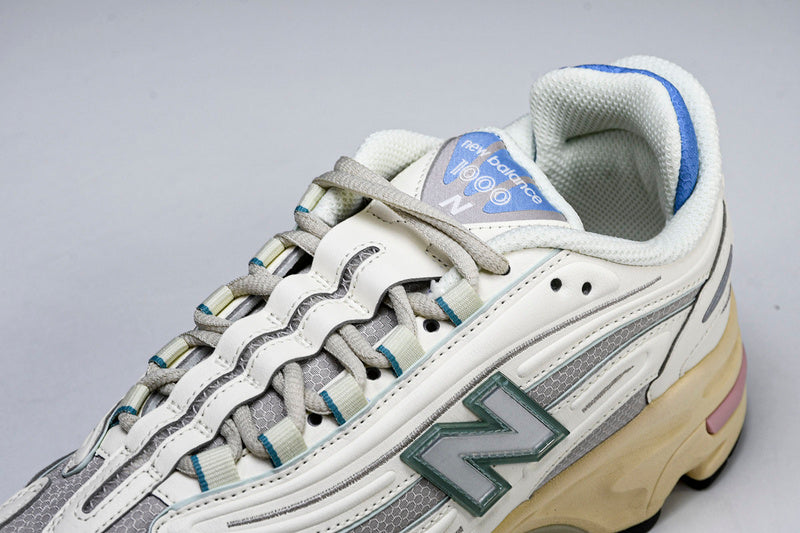 New Balance 1000