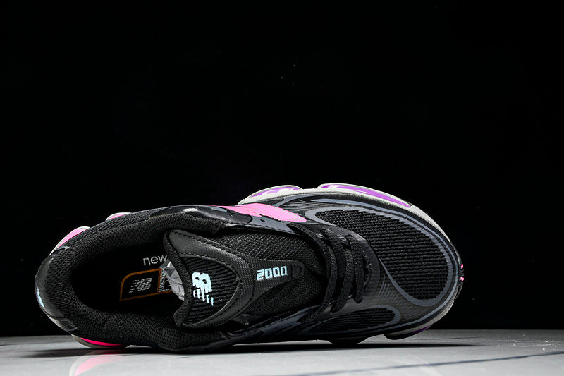 Tênis New Balance 2000