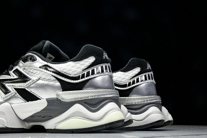 New Balance 9060 OLIVINA