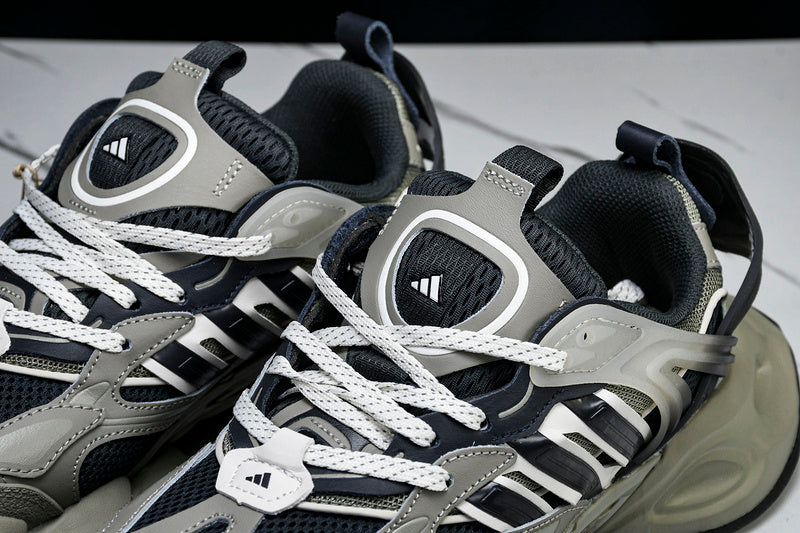 Tênis Adidas XLG
