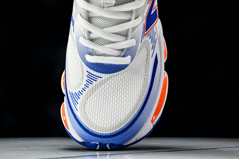 Tênis New Balance 2000