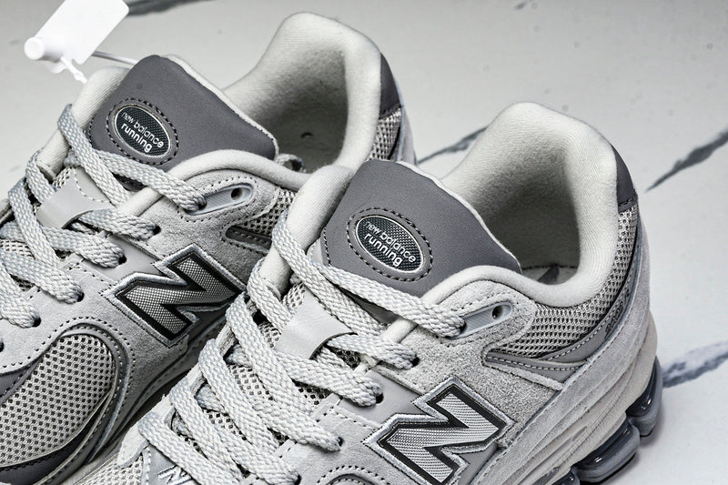 New Balance 2002