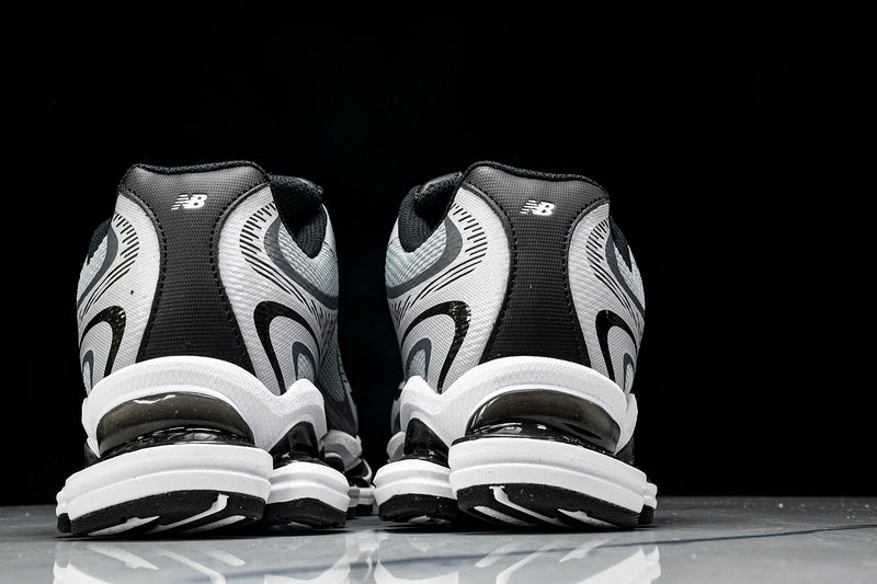 Tênis New Balance 2000
