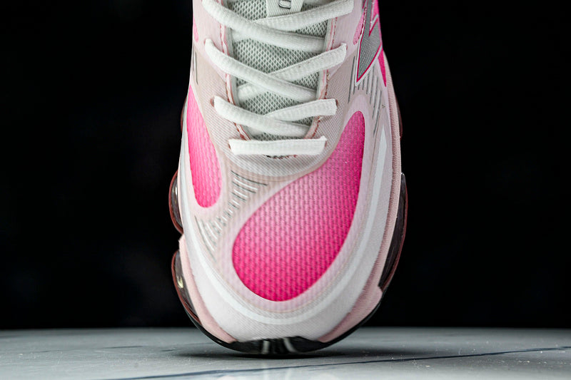 New Balance 2000 Sneakers