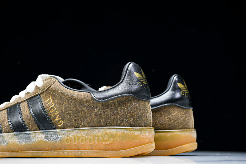 Tênis Adidas Gazelle Gucci