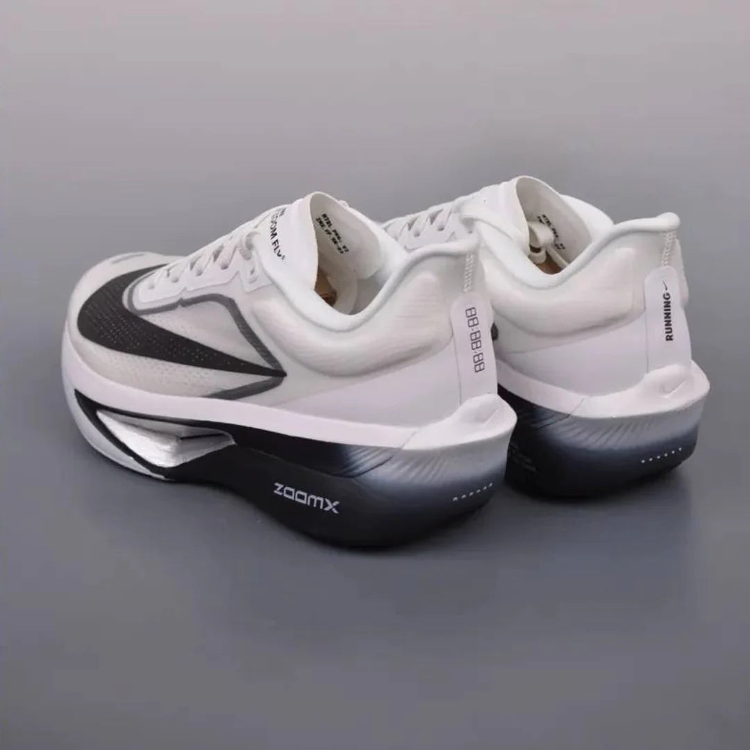 Nike Zoom Fly 6