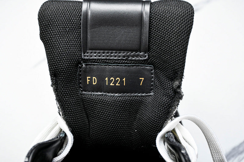 Louis Vuitton Sneaker