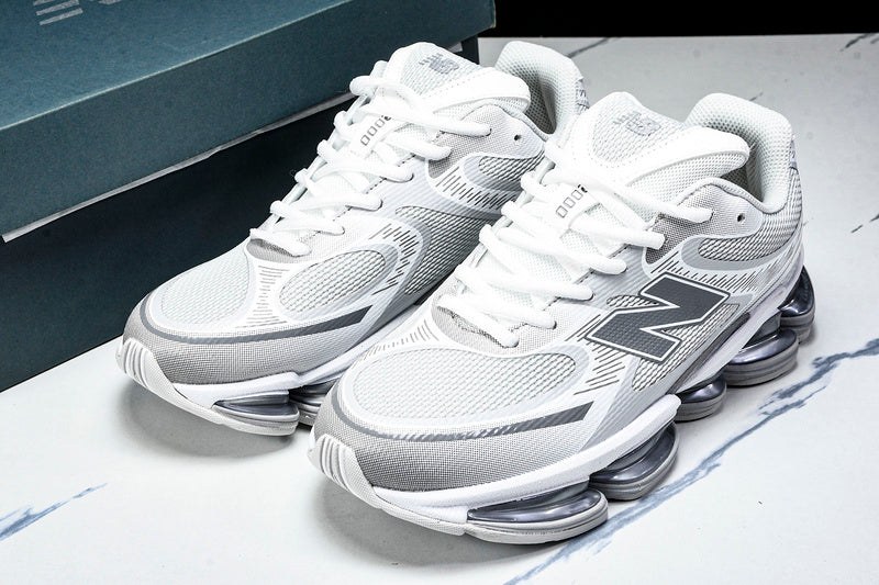 Tênis New Balance 2000