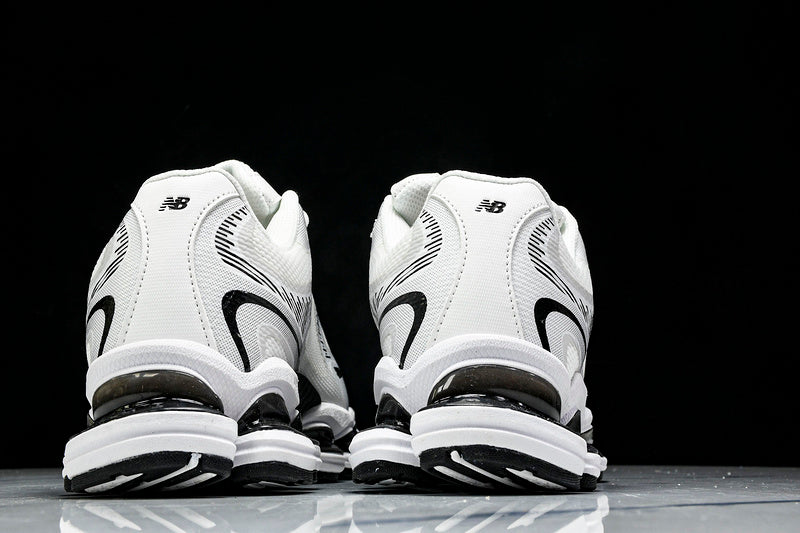 Tênis New Balance 2000