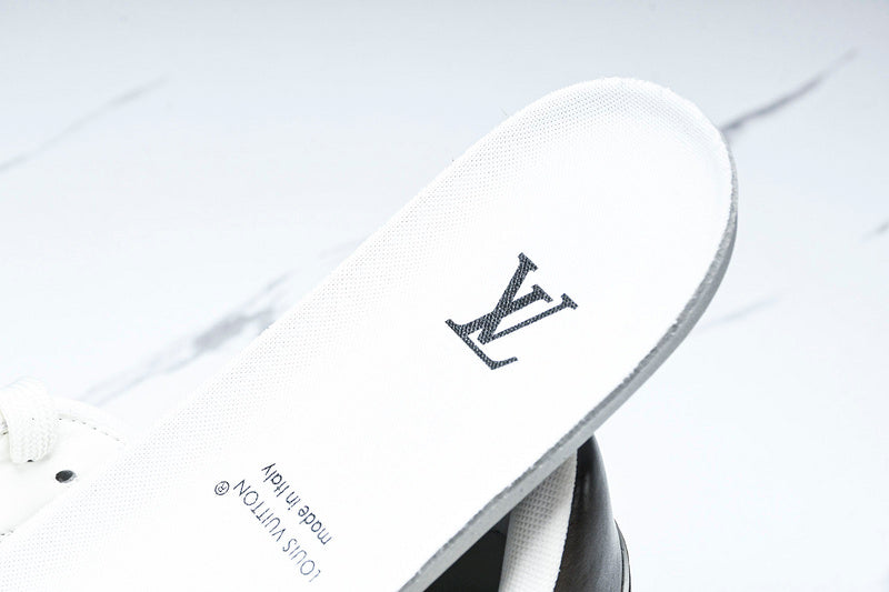 Louis Vuitton Sneaker