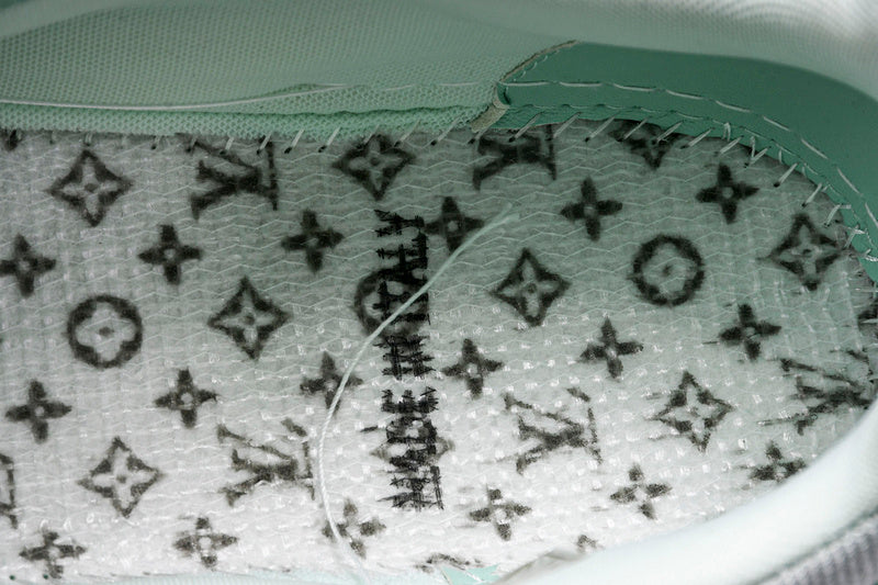 Tênis Louis Vuitton