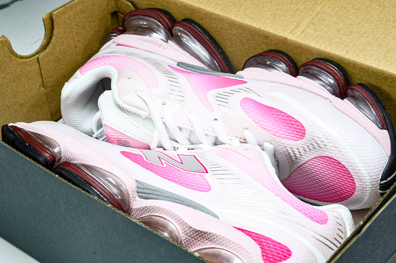 New Balance 2000 Sneakers