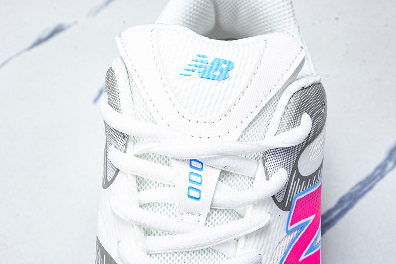 Tênis New Balance 2000