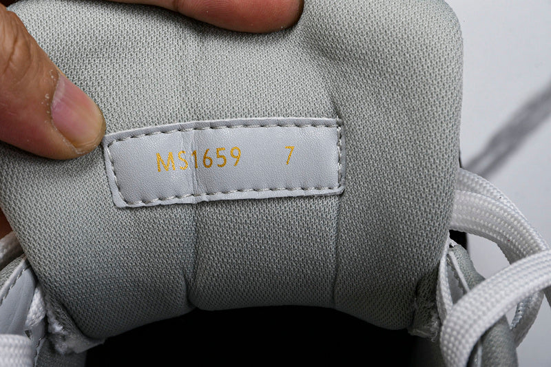 Louis Vuitton Sneaker