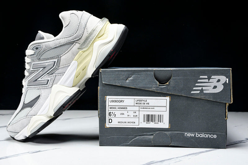 New Balance 9060 OLIVINA