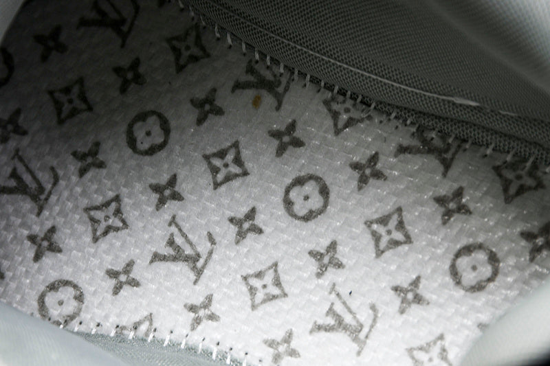 Tênis Louis Vuitton
