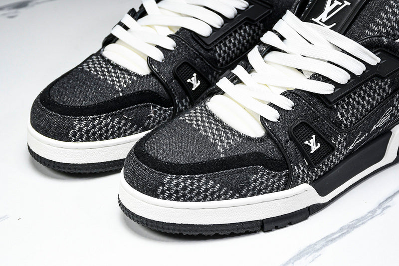 Louis Vuitton Sneaker