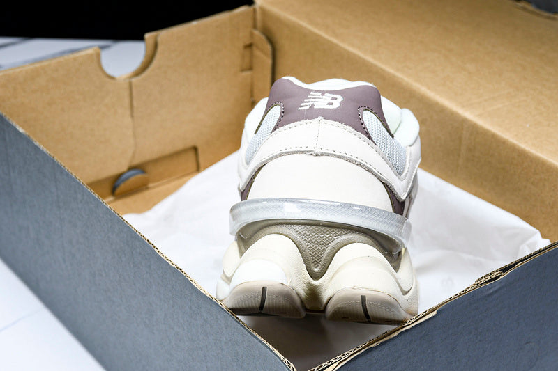 New Balance 9060 OLIVINA