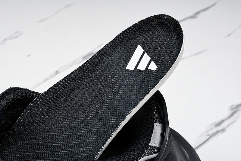 Tênis Adidas XLG