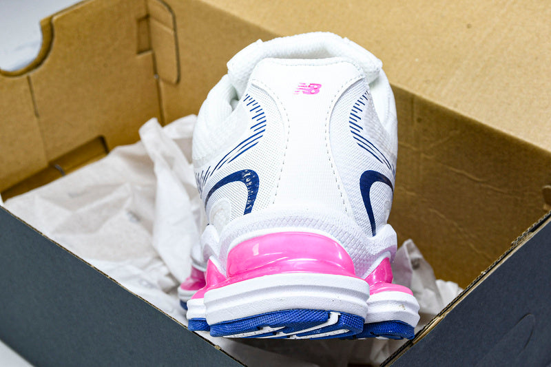 Tênis New Balance 2000