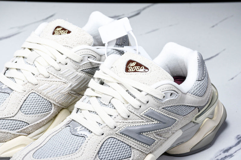 New Balance 9060 OLIVINA