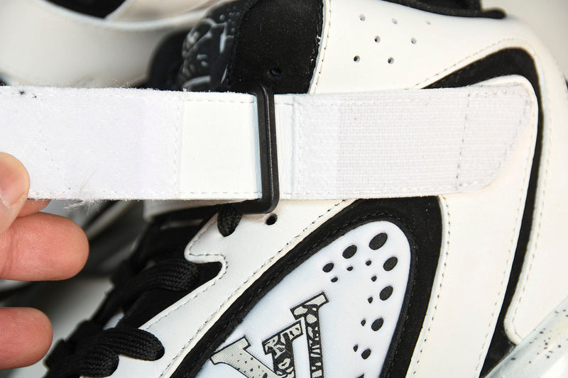 Louis Vuitton Sneaker