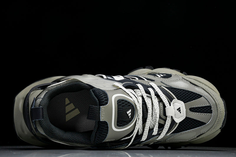 Tênis Adidas XLG