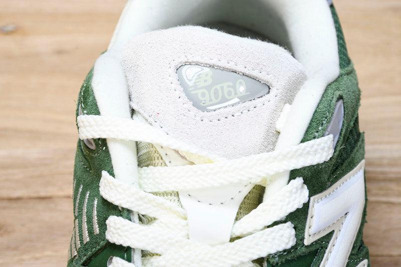 New Balance 9060 OLIVINE