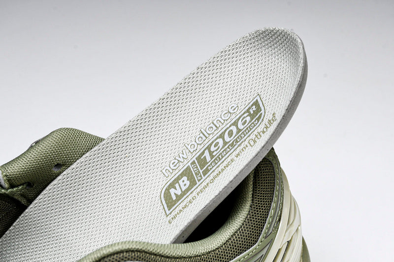 New Balance 1906