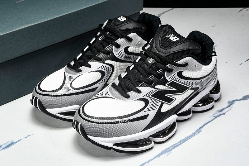 Tênis New Balance 2000