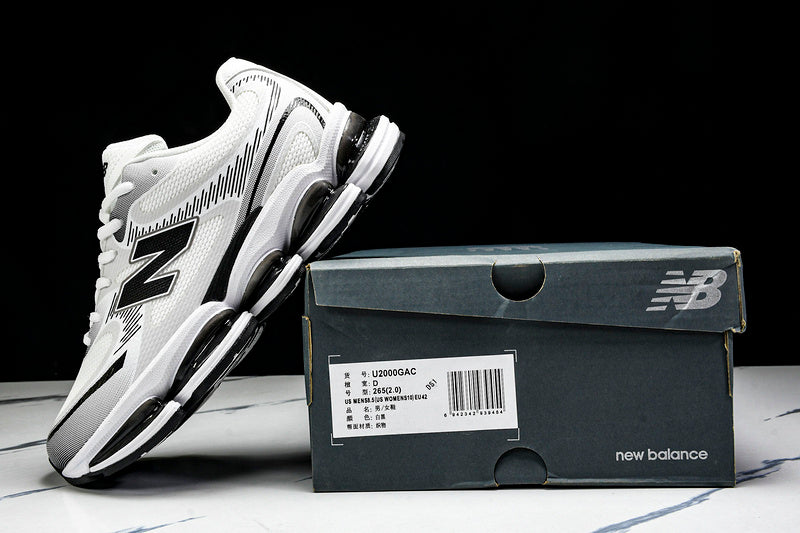 Tênis New Balance 2000