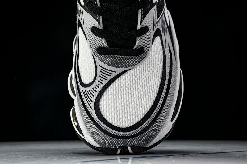 Tênis New Balance 2000