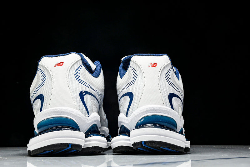 Tênis New Balance 2000