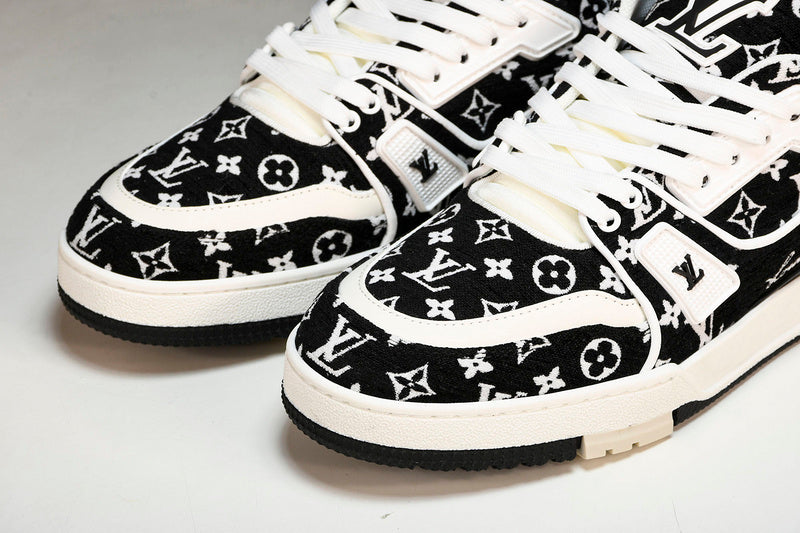 Louis Vuitton Sneaker