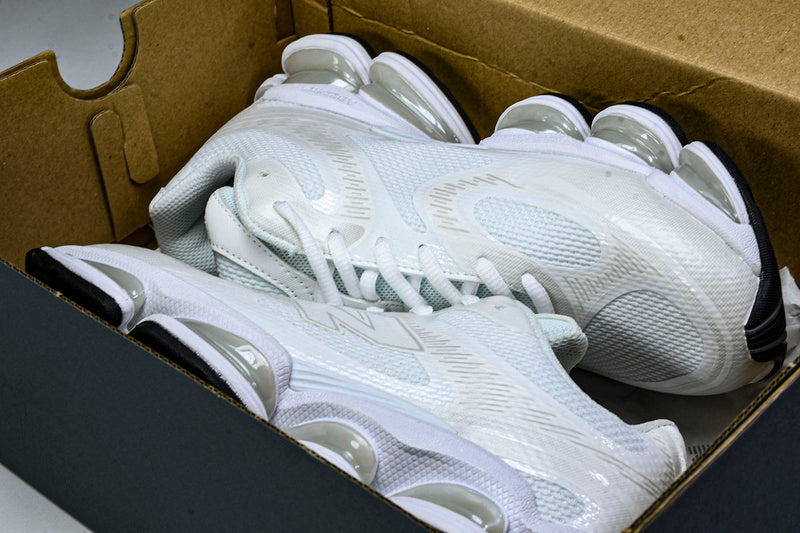 Tênis New Balance 2000