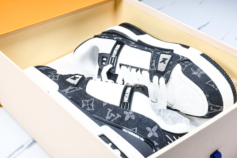 Louis Vuitton Sneaker