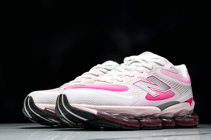 New Balance 2000 Sneakers